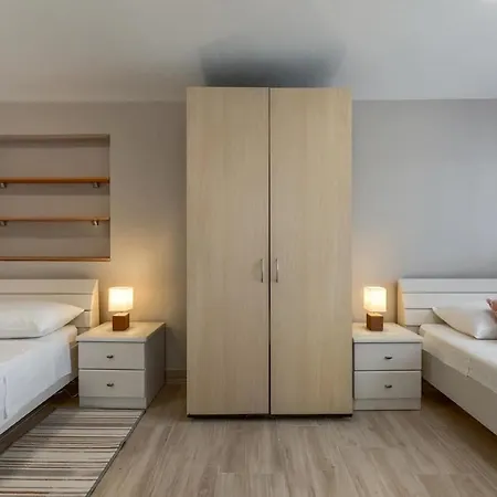 Pia Mera Appartamento Zara